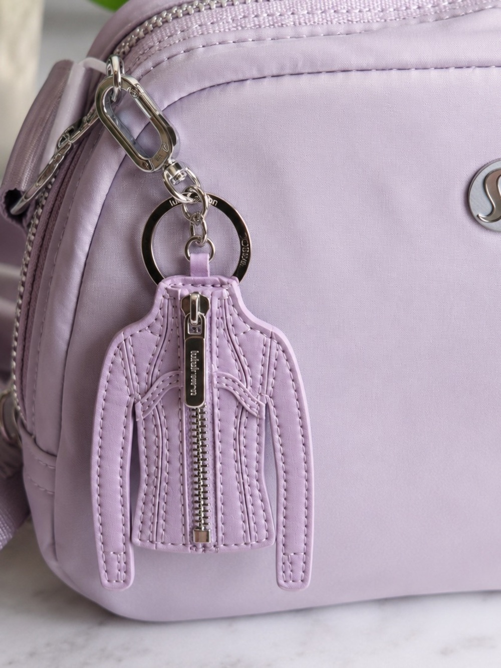 Lululemon Define Jacket Keychain Lavender NWT w/ Red Gift Pouch 💜🔑 - Picture 4 of 9
